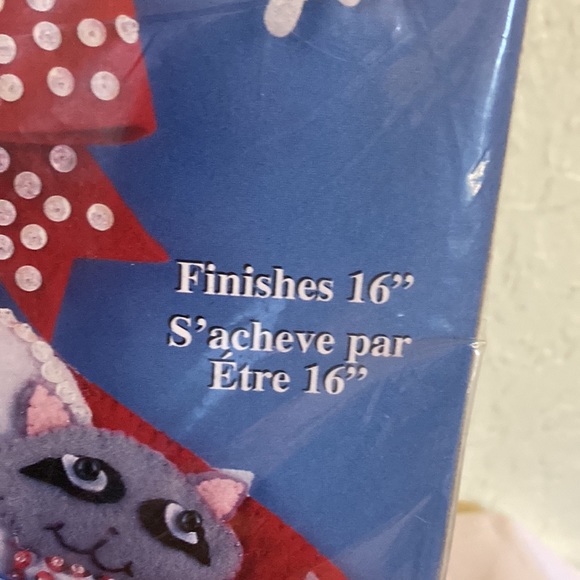 Design Works Crafts Felt Stocking Embroidery Kit Sequin Snowman Raccoon #5029 - Picture 3 of 5